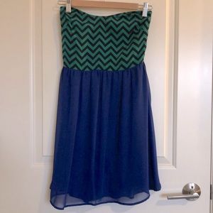 Mixed material strapless dress